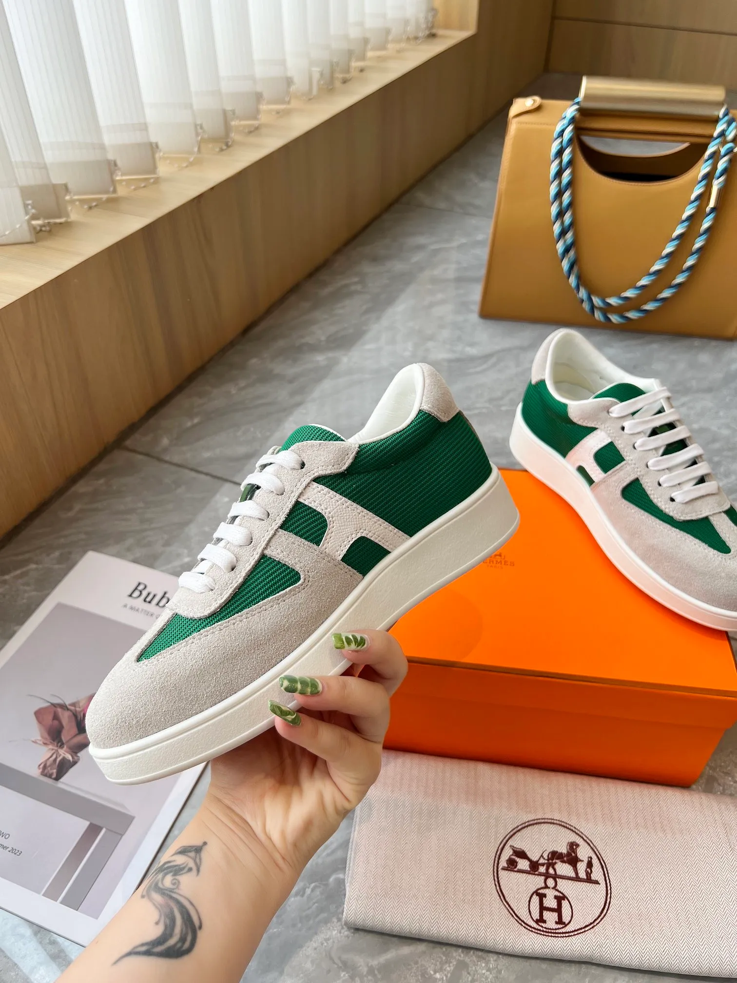 👟👟Ex-factory price 480👟👟 French direct mail HERMES/Hermès flat fashion sports and casual shoes Korean style lace-up mesh lightweight! ! Breathable and comfortable, standard size 35/40 (41 can be customized and will not be returned)
